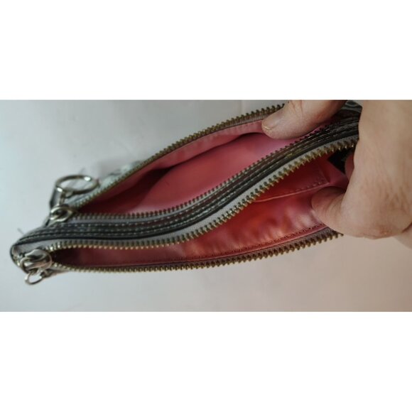 Coach Poppy Graffiti Gray Silver Wristlet Purse, Hearts, Y2K, Zip Close, READ - Picture 7 of 7